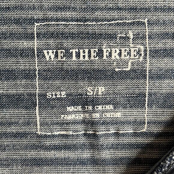 We the Free Blue and White Striped Short Sleeve Shirt Size Size - Picture 2 of 6